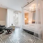 Alma Aparthotel