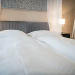 Alma Aparthotel 4*